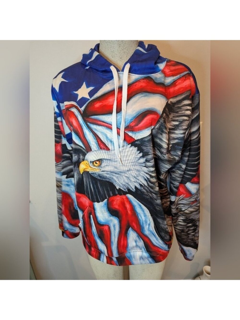 Americana Patriotic Eagle Hoodie with Stars and Stripes Size M Unisex
